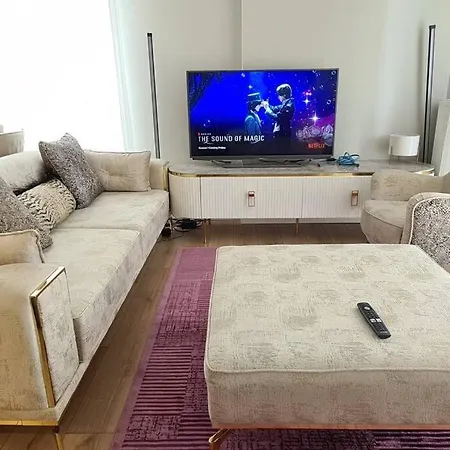 2bedrooms 2washrooms With Parking. Near Starbucks Διαμέρισμα Κωνσταντινούπολη