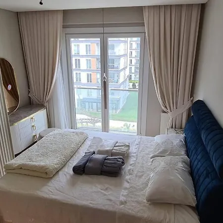 2bedrooms 2washrooms With Parking. Near Starbucks アパート *